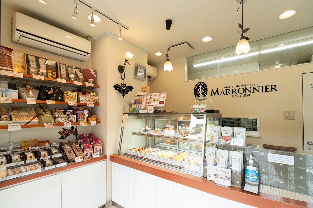 マロニエ 谷保ファクトリーショップの内観