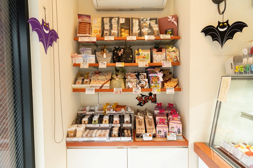 マロニエ 谷保ファクトリーショップの内観